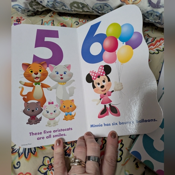 Disney baby book set - Picture 3 of 4